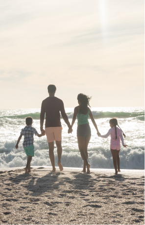 Familia frente al mar, para terapia familiar